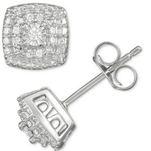 Diamond Cluster Earrings (1/10 ct. t.w.) in Silver